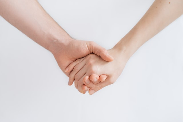 हम साथ – साथ है. बस कभी साथ ना छोड़ना .